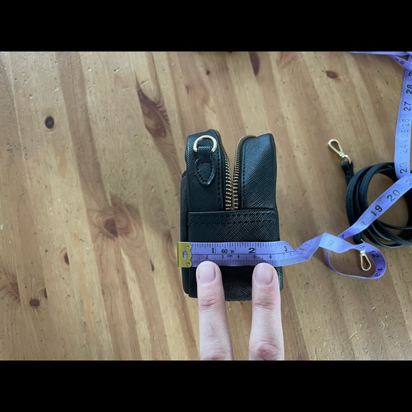 VICTORIA’S SECRET small crossbody bag - Picture 4 of 6